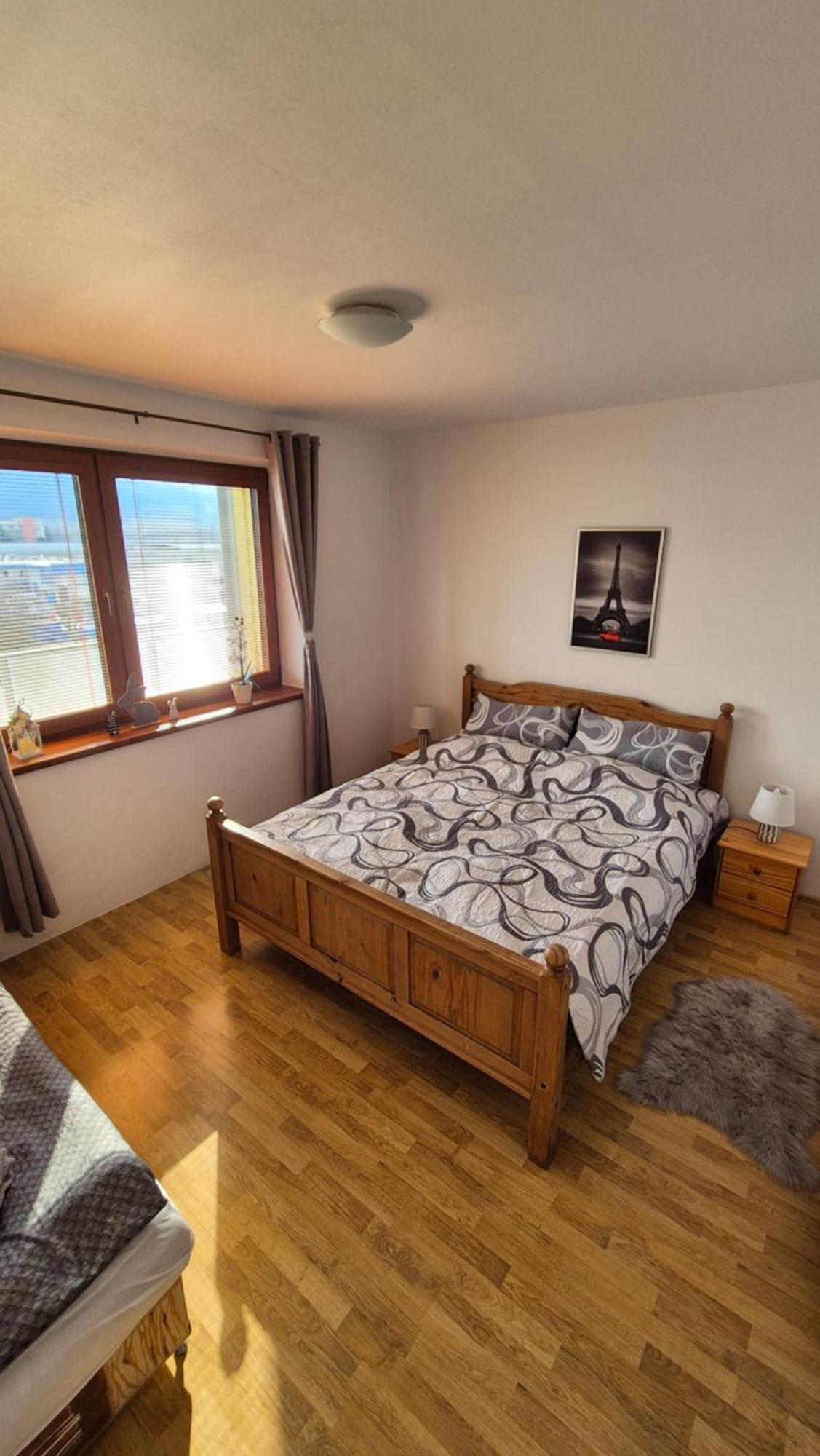 2 room Apartment with terrace, Apartmány Liptov Liptovsky Mikulas Exterior foto